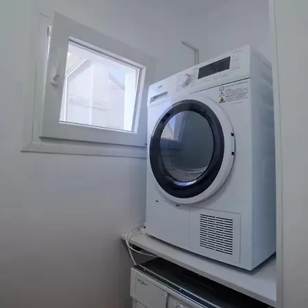 Apartman Lover's Nest With Jacuzzi Brand New *