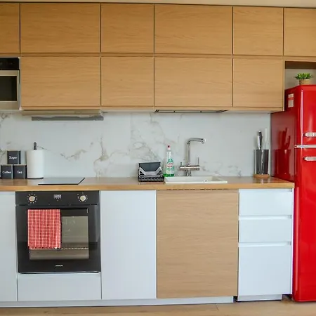 Lover's Nest With Jacuzzi Brand New Apartman
